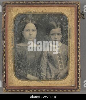 Porträt von zwei Mädchen, Unbekannten, amerikanischen, ca. 1857, Daguerreotypie Stockfoto