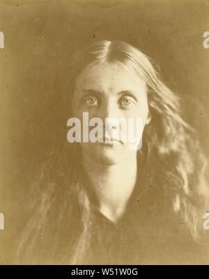 Julia Jackson, Julia Margaret Cameron (Briten, geboren in Indien, 1815-1879), Süßwasser, Isle of Wight, England, 1867, Eiweißstoff silver Print, 27,8 x 22,1 cm (10 15/16 x 8 11/16 in Stockfoto