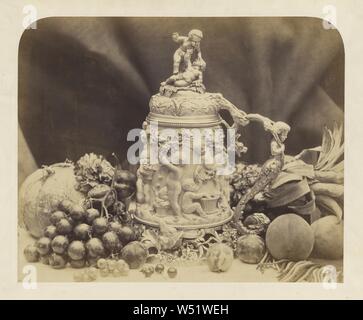 Stillleben mit Tankard und Obst, Roger Fenton (Englisch, 1819-1869), 1860, Eiweiß Silber drucken, 35,2 x 43,2 cm (13 7/8 x 17 in Stockfoto