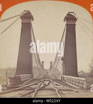 Niagara - Eisenbahn Suspension Bridge, 800 Fuß lang., George Barker (American, 1844 - 1894), 1875-1885, Eiweiß silber Drucken Stockfoto