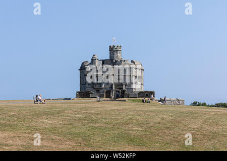 Pendennis Castle ist eine Artillerie fort von Heinrich VIII. in der Nähe von Falmouth, Cornwall, England zwischen 1540 und 1542 gebaut. Es war Teil des Königs D Stockfoto