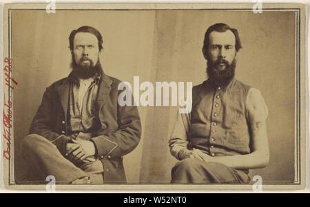 Zwei nicht identifizierte Bürgerkrieg Opfer sitzt, zurückzuführen auf William H. Bell (USA, 1830 - 1910), ca. 1864, Eiweiß silber Drucken Stockfoto