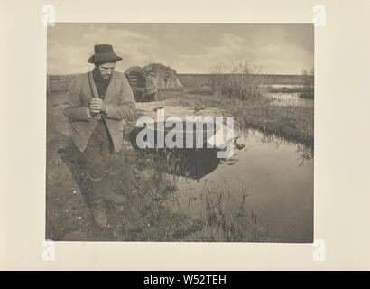 Abschleppen der Reed, Peter Henry Emerson (Briten, geboren in Kuba, 1856-1936), London, England, 1886, Platin, 22,4 × 27,3 cm (8 13/16 x 10 3/4 in Stockfoto