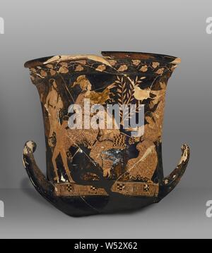 Fragmentarische apulischen Red-Figure Kelch Krater, schwarze Wut Gruppe (Griechisch (Apulien), aktiv Anfang 300 v. Chr.), Apulien, Süditalien, etwa 370 v. Chr., Terrakotta, 36,6 × 28,8 cm (14 5/6 x 11 5/16 Zoll Stockfoto