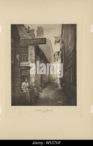 Alte Vennel aus High Street, Thomas Annan (Schottische, 1829-1887), Glasgow, Schottland, negative 1868, Druck 1900, Photogravüre, 21,6 × 17,3 cm (8 1/2 x 6 13/16 in Stockfoto