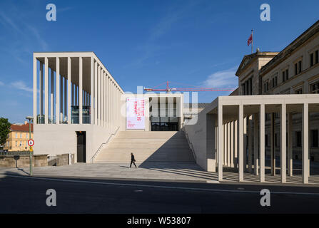 Berlin. Deutschland. James Simon Galerie, dient als neuen Eingangsgebäudes für die Museumsinsel, das von David Chipperfield Architects, 1999 - 2018. Stockfoto
