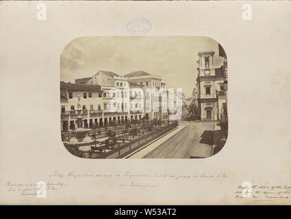 Strukturelle Perspektive da rua Imperatriz vista Da Praça do Conde d'Eu-em Pernambuco, Marc Ferrez (Brasilien, 1843-1923), Recife, Pernambuco, Brasilien, 1875-1876, Eiweiß Silber drucken, 18,5 × 25,3 cm (7 5/16 x 9 15/16 in Stockfoto