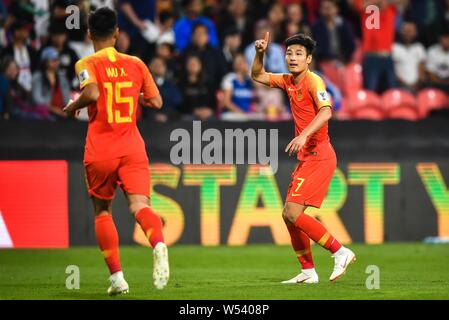 Wu Lei von China feiert Nachdem Sie gegen Philippinen in der AFC Asian Cup Gruppe C Spiel in Abu Dhabi, Vereinigte Arabische Emirate, 11. Januar 2019. Stockfoto