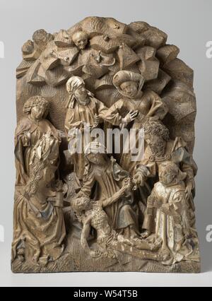 Der Jammer Beweinung Christi mit einer knienden Stifter, am Fuße des Kalvarienbergs Berg aus Felsen, Christus liegt rechts vor der Maria, die Lügen ist auf einem Knie gestreckt. Sie unterstützt Christi Kopf mit der rechten Hand, während die linke Hand mit dem Anderen. Auf der linken Seite, halb zurück, mit einem Knie auf dem Boden, Maria Magdalena wendet sich an Christus, mit dem Halb geöffnete Salbe Kanister zwischen dem linken und dem rechten Knie, hinter ihr, auch kniend, St. Jan mit erhobenen Händen, Handflächen nach außen, seine Emotionen auszudrücken. In Christus die Füße der Gründer kniet im Gebet Stockfoto