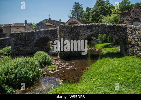 Saurier in Puy-de-Dome in Frankreich Stockfoto