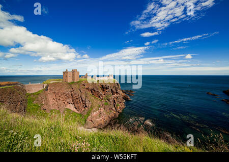 Blick auf die Küste von Dunnottar Burgen, Schottland Stonehaven AB 39 2 TL, Regno Unito. Stockfoto