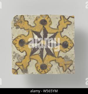 Fliese, Fliese gemalt in Gelb und Violett mit Sternenmuster., anonym, Tunesie (möglicherweise), 1600-1800, Steingut, Zinn Glasur, h 12,5 cm × W115 cm x t 2 cm Stockfoto