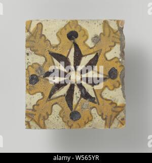 Fliese, Fliese gemalt in Gelb und Violett mit Sternenmuster., anonym, Tunesie (möglicherweise), 1600-1800, Steingut, Zinn Glasur, h 12,5 cm x W 11,5 cm x t 2 cm Stockfoto