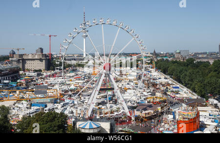 Hamburg, Deutschland. 26. Juli, 2019. Der Sommer in Hamburg Dom 2019 seine Tore geöffnet und dauert bis zum 25. August. Quelle: Markus Scholz/dpa/Alamy leben Nachrichten Stockfoto