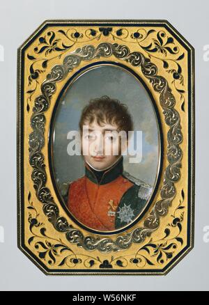 Snuff Box mit dem Portrait von Louis Napoleon in Uniform, in rotem Mantel, rechteckig Gold snuff Box mit geschnittenen Ecken. Auf dem Deckel eine Büste Stück (Portrait) von Louis Napoleon in einem roten und schwarzen Uniform mit einer Auszeichnung - das großkreuz der Ehrenlegion. Die Box ist mit blau emailliert Blatt und Blüte Motiven verziert. Das ganze ist in einem passenden roten Leder Feld mit weißem Satin. Der König vermutlich gespendet diese Box zu Daendels wenn er Generalgouverneur von Niederländisch-ostindien, Herman Willem Daendels, Louis Napoleon Bonaparte, anonym, Niederländisch Ostindien, Die, 1806-1810 ernannt wurde, gold Stockfoto