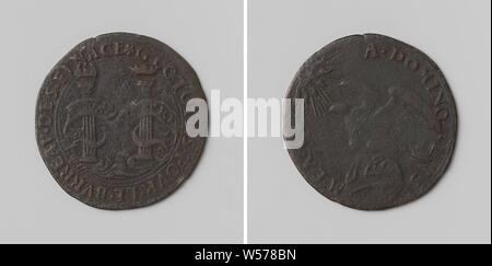 Charles V, Deutsche Kaiser, Berechnung token Der Rat der Finanzminister, Kupfer token Front: gekrönte Säulen des Herkules, die von wimpelketten verbunden mit Inschrift in der Inschrift. Rückwärtsgang: Adler auf Kugel, Blick auf die strahlende Sonne innerhalb eines Kreises, Karl V. von Habsburg (Deutsche Kaiser und König von Spanien), Rat der Finanzminister, anonym, 1554, kupfer (Metall), markanten (Metallverarbeitung), d 2,9 cm × w 4.16 Stockfoto