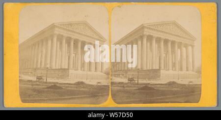 Blick auf La Madeleine in Paris, Teile der Kirche außen und Anhänge: Fassade, Madeleine, anonyme, Paris, C. 1850 - C. 1880, Fotopapier, Karton, Eiklar drucken, H 85 mm x B 175 mm Stockfoto