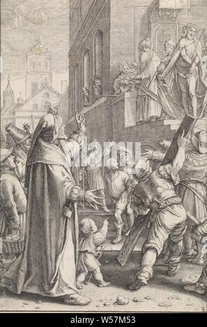 Christus zu den Menschen (Ecce Homo) Die Leidenschaft (Titel der Serie), Christus ist es, die Menschen auf einem Podium von Pilatus gezeigt. Pilatus hat die Leute gefragt, ob er Christus oder Barabbas los. Die Menschen fordern, dass Barabbas freigegeben werden soll, was geschieht, in der Mitte, und für den gekreuzigten Christus zu sein. Pilatus seine Hände in Unschuld wäscht, Pilatus Christus zum Menschen, "Ostentatio Christi", "Ecce Homo" (Joh 19:4-6), Pilatus seine Hände in Unschuld waschen (), Ludovicus Siceram, Antwerpen, 1623, Papier, Gravur, H 191 mm x B 128 mm Stockfoto
