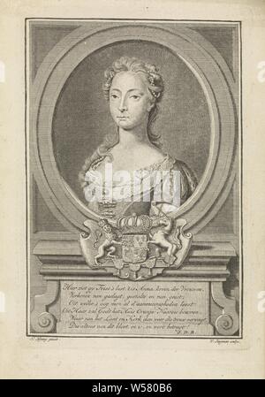 Portrait von Anna von Hannover, Prinzessin von Oranien-Nassau, Büste Portrait von Anna von Hannover, im Kleid. Das Portrait ist in einem Ovalen Rahmen mit einem preisgekrönten Wappen der Person dargestellt. Ein 6-line Gedicht in Niederländisch., Krone (Symbol der Souveränität), Anna van Hannover, Wouter Jongman (auf Objekt erwähnt), Amsterdam, 1712 - 1744, Papier, Gravur, H 162 mm x B 110 mm Stockfoto