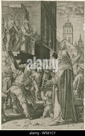 Christus zu den Menschen (Ecce Homo) Die Leidenschaft (Titel der Serie), Christus ist es, die Menschen auf einem Podium von Pilatus gezeigt. Pilatus hat die Leute gefragt, ob er Christus oder Barabbas los. Die Menschen fordern, dass Barabbas freigegeben werden soll, was geschieht, in der Mitte, und für den gekreuzigten Christus zu sein. Pilatus seine Hände in Unschuld wäscht, Pilatus Christus zum Menschen, "Ostentatio Christi", "Ecce Homo" (Joh 19:4-6), Pilatus seine Hände in Unschuld waschen (), Abraham Hogenberg, Keulen, 1597 und/oder 1597-vor 1653, Papier, Gravur, H 193 mm x B 125 mm Stockfoto