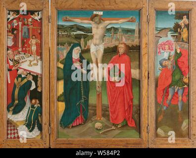 Triptychon mit der Kreuzigung Triptychon mit der Kreuzigung (Mitte), Masse der St. Gregory (linker Flügel), St. Christophorus (im rechten Flügel) und der Verkündigung an Maria (außerhalb der Flügel), Triptychon mit der Kreuzigung. Christus am Kreuz in der Mitte des Armaturenbretts, mit Maria auf der Linken und Johannes auf der rechten Seite. Im Hintergrund ein Profil der Stadt Utrecht. Auf der Innenseite der linken Seitenverkleidung der Masse der Hl. Gregor, der sich an der Innenseite der rechten Seitenwand Hl. Christophorus mit dem Jesuskind auf seinen Schultern. Geschlossen die Seitenwände zeigen eine Darstellung der Verkündigung an Maria Stockfoto