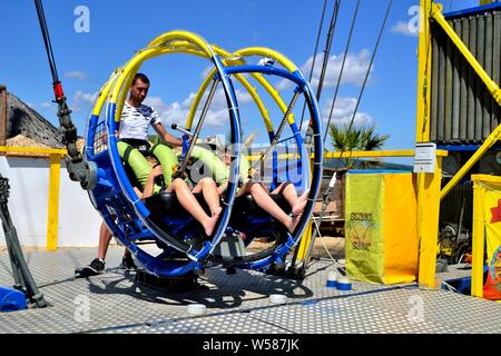 Fahrgeschäft slingshot Höhenangst im