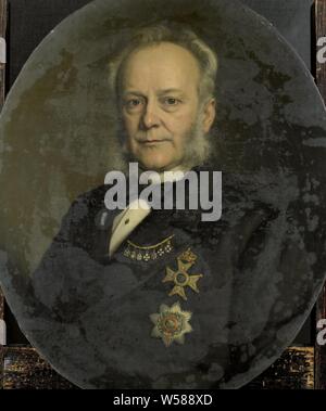 Pieter Mijer (1812-81). Generalgouverneur von Niederländisch-ostindien, Portrait von Pieter Mijer (1812-81), Generalgouverneur von Niederländisch-ostindien. Büste, in Oval, auf der linken Seite. Auf der Brust das Kreuz des Orden des niederländischen Löwen und das große Kreuz des Eiche Krone. Reihenfolge der Niederlande Löwe, Johan Heinrich Neuman (vom Künstler signiert), Niederlande, 1875, Leinwand, Ölfarbe (Lack), h 75,3 cm x W 62,1 cm x T 3,0 cm d 9,7 cm Stockfoto