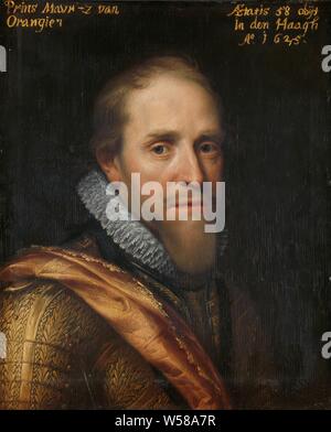 Portrait von Maurice, Prinz von Oranien, Portrait von Maurits (1567-1625), Prinz von Oranien. Büste nach rechts, in der Rüstung. Teil der Serie von Porträts aus dem Stadhouderlijk Hof in Leeuwarden, historische Personen, Maurits (Prinz von Oranien), Michiel Jansz van Mierevelt (Werkstatt), C. 1609 - C. 1633, Panel, Ölfarbe (Lack), Support: h 29,8 cm x W 24,5 cm Stockfoto