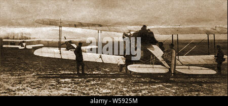 1918 - im Einsatz im Ersten Weltkrieg (WWI) - vom 1. April 1918 Bristol F 2 B Fighter an der Somme bei der Royal Flying Corp und der Royal Naval Air Service offiziell die RAF wurde Stockfoto