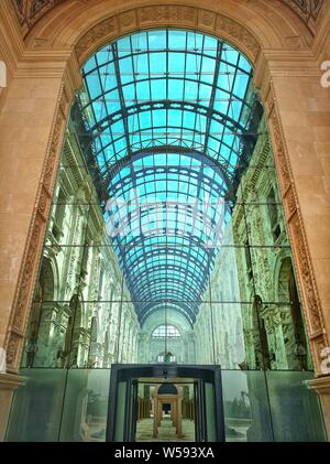 Al Hazm Mall ist das neue luxuriöse und Elite Einkaufserlebnis in Doha, Katar. Stockfoto