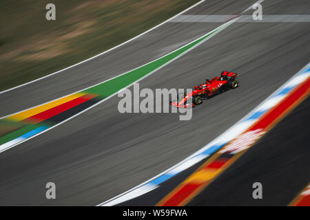 Hockenheim, Deutschland. 26. Juli, 2019. Scuderia Ferrari der Deutschen Fahrer Sebastian Vettel konkurriert im zweiten Training der Deutschen F1 Grand Prix. Credit: SOPA Images Limited/Alamy leben Nachrichten Stockfoto