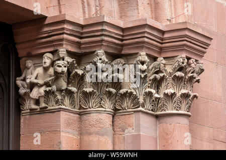 Mainz, Dom St. Martin, Ostchor, Südliches Portal, Kapitell Stockfoto