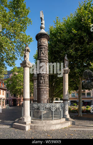 Mainz, Marktplatz vor dem Dom, Nagelsäule aus dem ersten Weltkrieg Stockfoto