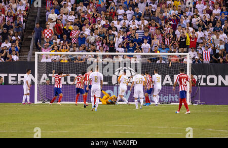 East Rutherford, NJ - 26. Juli 2019: Keylor Navas (1) von Real Madrid spart beim Spiel gegen Atletico Madrid als Teil der ICC-Turnier an Metlife stadium Atletico 7 - 3 gewonnen Stockfoto