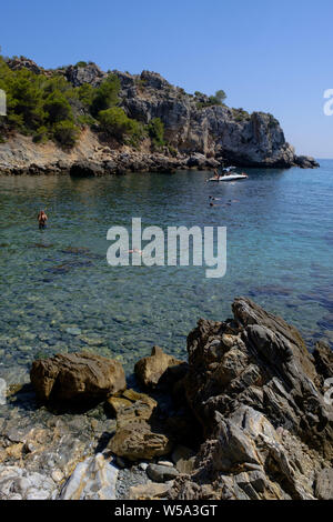 Canuelo Strand in Los Acantilados de Maro-Cerro Gordo Naturpark in der Nähe von Nerja, Malaga, Axarquia, Andalusien, Costa del Sol, Spanien Stockfoto