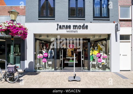 Janse Modus Niederlassung in Wassenaar, Niederlande. Janse Modus wird in der mittleren und hohen Ende der besser Frauen Mode fokussiert. Stockfoto