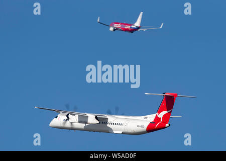QantasLink de Havilland Canada (Bombardier) Dash 8 (DHC -8-402 Q) zweimotorige Turboprop regional airliner Flugzeuge Stockfoto