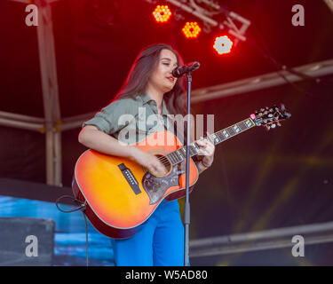 Walton-on-Thames, Samstag, den 20. Juli 2019. Das Barrio Fiesta London in Großbritannien und Europa die größten Philippinischen Festival, das in seinem 35. Jahr. Stockfoto