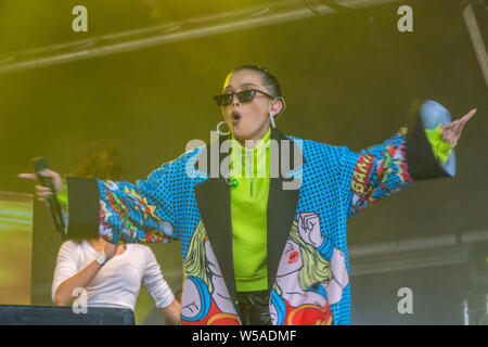 Walton-on-Thames, Samstag, den 20. Juli 2019. Das Barrio Fiesta London in Großbritannien und Europa die größten Philippinischen Festival, das in seinem 35. Jahr. Stockfoto