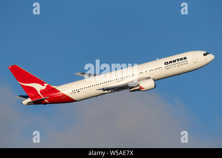 Qantas Boeing 767 Airliner vom Flughafen Sydney. Stockfoto