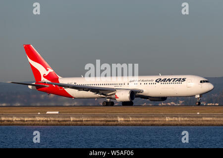 Qantas Boeing 767 Airliner vom Flughafen Sydney. Stockfoto