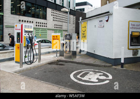 Shell tanken Punkt in der Tankstelle an der Old Street, London Stockfoto