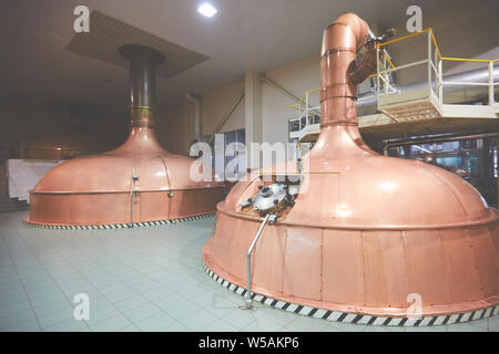 Anlagen Zur Herstellung Von Bier Linien Von Cooper Tanks In Der anlagen-zur-herstellung-von-bier-linien-von-cooper-tanks-in-der