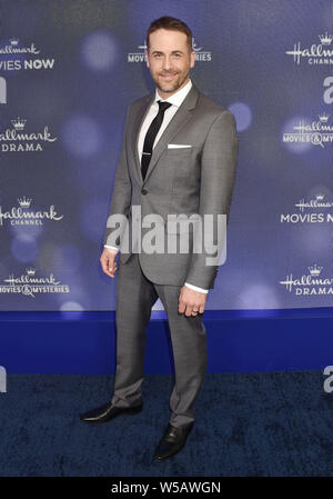 BEVERLY HILLS, Ca - 26. Juli: Niall Angelegenheit nimmt an den Hallmark Channel und Markenzeichen Filme & Geheimnisse Sommer 2019 TCA Drücken Sie bei einem Privathaus am 26 Juli, 2019 in Beverly Hills, Kalifornien. Stockfoto