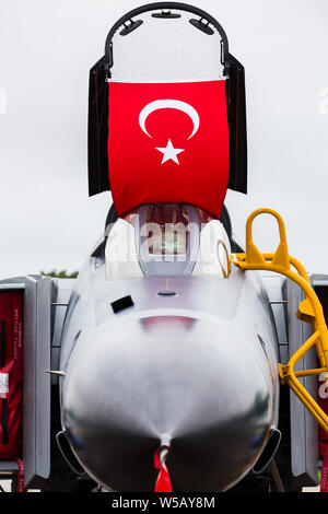 Türkische Luftwaffe F-4E-2020 Phantom am2019 Royal International Air Tattoo in Fairford RAF erfasst. Stockfoto