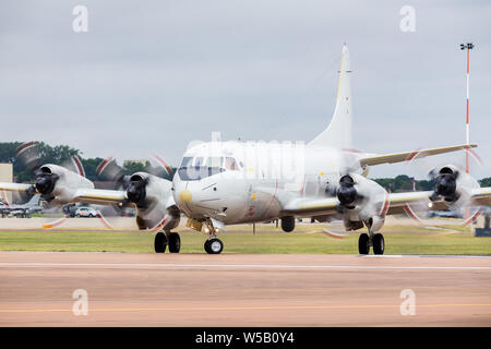 Deutsche Marine P-3C Orion an der 2019 Royal International Air Tattoo in Fairford RAF erfasst. Stockfoto