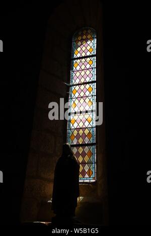 Maisonnisses in der Creuse Departement in der Nouvelle-Aquitaine Region in Frankreich. Die Kirche Saint-Jean-Baptiste. Stockfoto