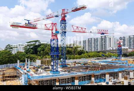 Singapur-27 Jul 2019: Industrielle Baukräne im Singapur Stadt Stockfoto