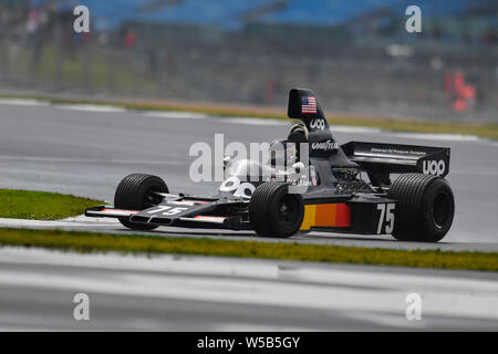 TOWCESTER, Vereinigtes Königreich. 27. Juli, 2019. Gregor Fisken (Shadow DN5) während Sir Jackie Stewart Trophäe für FIA-Meister historische Formel 1 der Tag Zwei der Silverstone Classic Moto in Silverstone Circuit am Samstag, Juli 27, 2019 in TOWCESTER, ENGLAND. Credit: Taka G Wu/Alamy leben Nachrichten Stockfoto