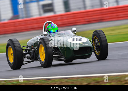 TOWCESTER, Vereinigtes Königreich. 27. Juli, 2019. Sam Wilson (Lotus 18 372) während Gallet Trophäe für Pre' 66 Grand-Prix-Wagen (HGPCA) von Tag Zwei der Silverstone Classic Moto in Silverstone Circuit am Samstag, Juli 27, 2019 in TOWCESTER, ENGLAND. Credit: Taka G Wu/Alamy leben Nachrichten Stockfoto